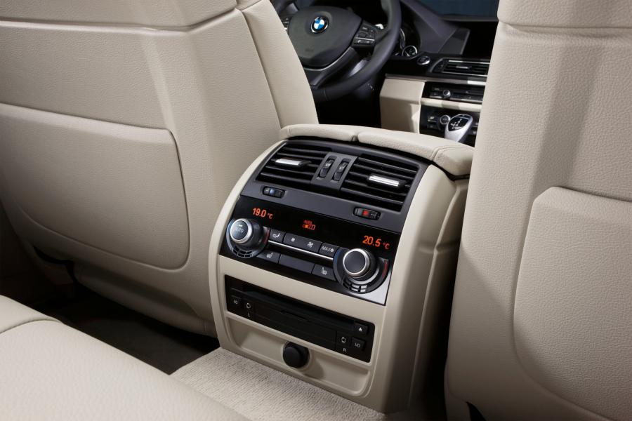  BMW 5-Series 2010 года  (фото 65 из 117)